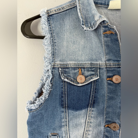 Zara Girls Denim Vest Distressed Sz 11/12 Casual Girl Core Denim Collection - Picture 3 of 10